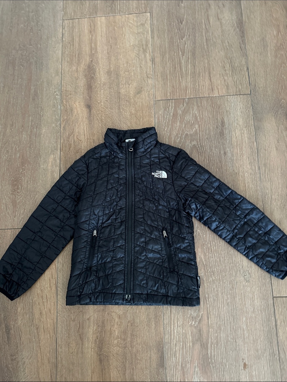 The North Face Kids Black Quilted Puffer Jacket. Size 6.